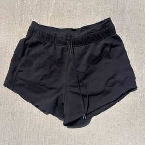 Lululemon Inner Glow High-Rise Short 3” Women’s Size 6